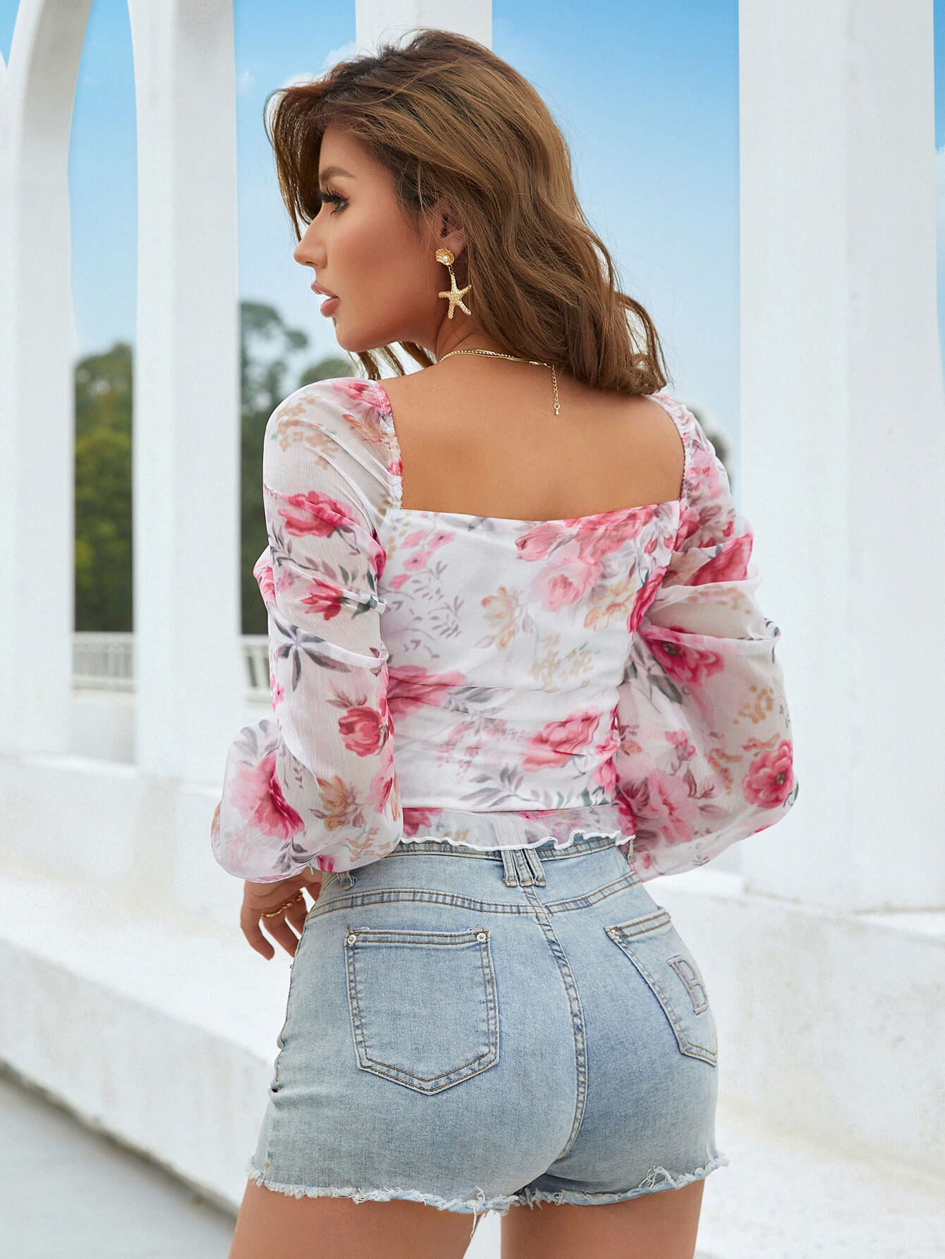Floral Sweetheart Neck Balloon Sleeve Cropped Top - Classy Fashion Chic