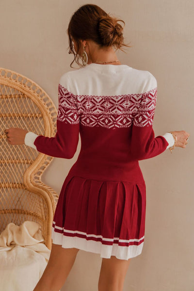 Two-Tone Pleated Round Neck Sweater Dress